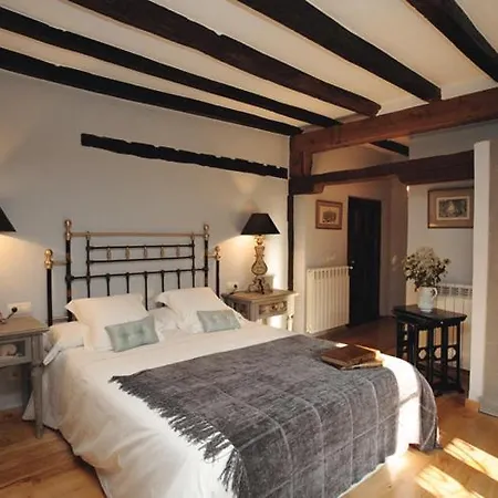 Hotel Casona De Quintana 3*